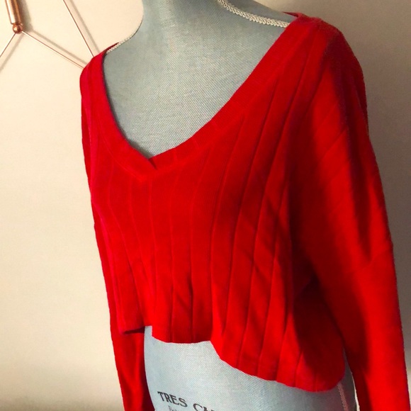 Forever 21 Cropped Sweater - Picture 2 of 5